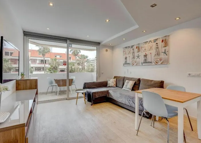 Las Americas - 1 Bedroom - Flayla-H